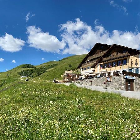 Hotel Salastrains St. Moritz Kültér fotó