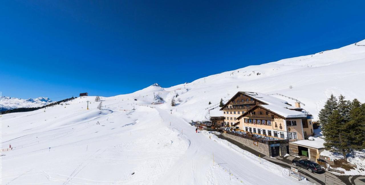 Hotel Salastrains St. Moritz Kültér fotó